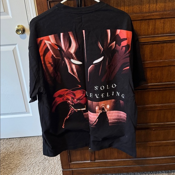 Black Solo Leveling Graphic Tee - Picture 2 of 7